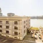Eurovea 2 Waterfront Апартаменты *